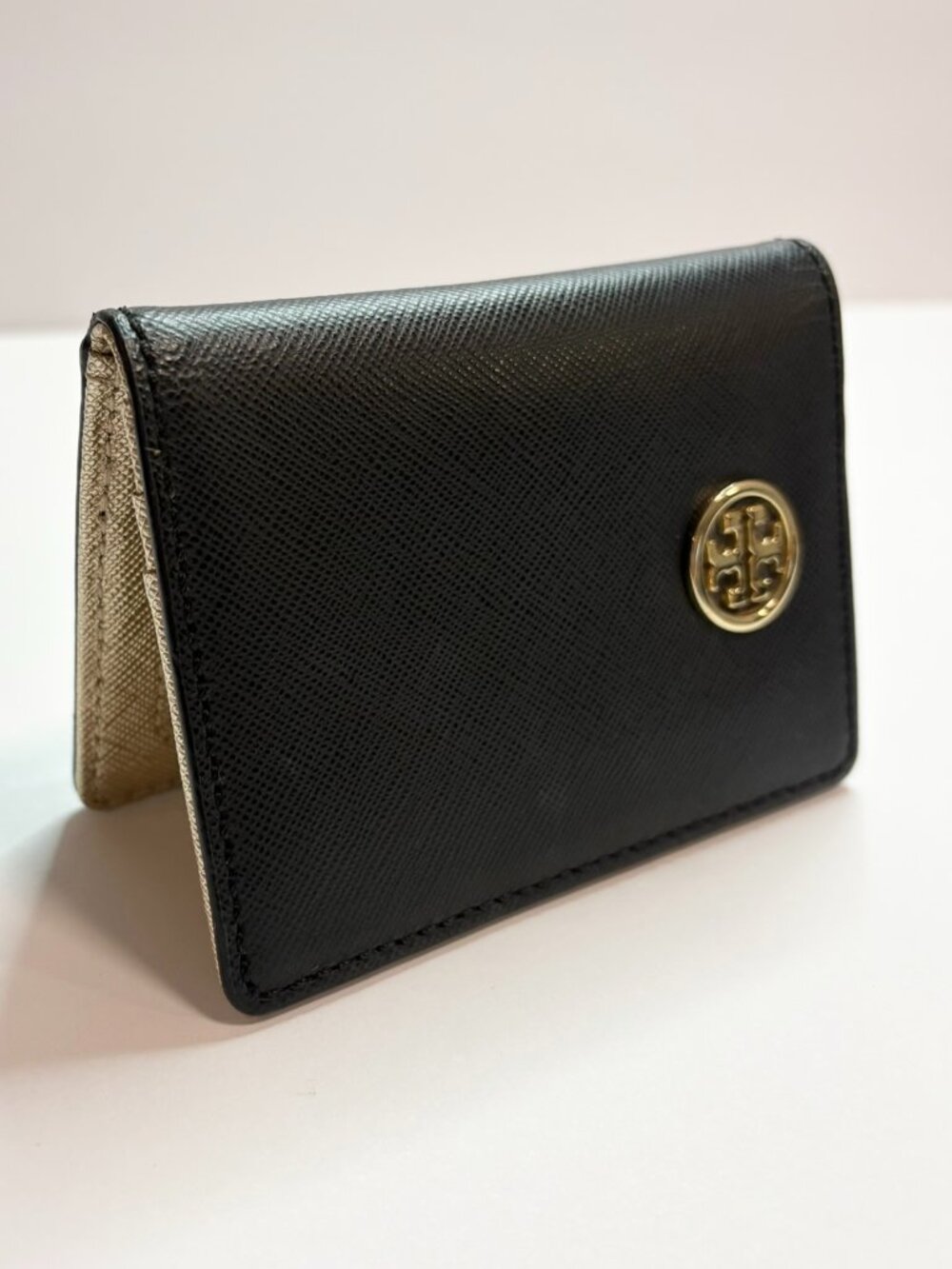 Tory Burch Saffiano Leather ID/Credit Card Transit Pass Holder – Black/Gold